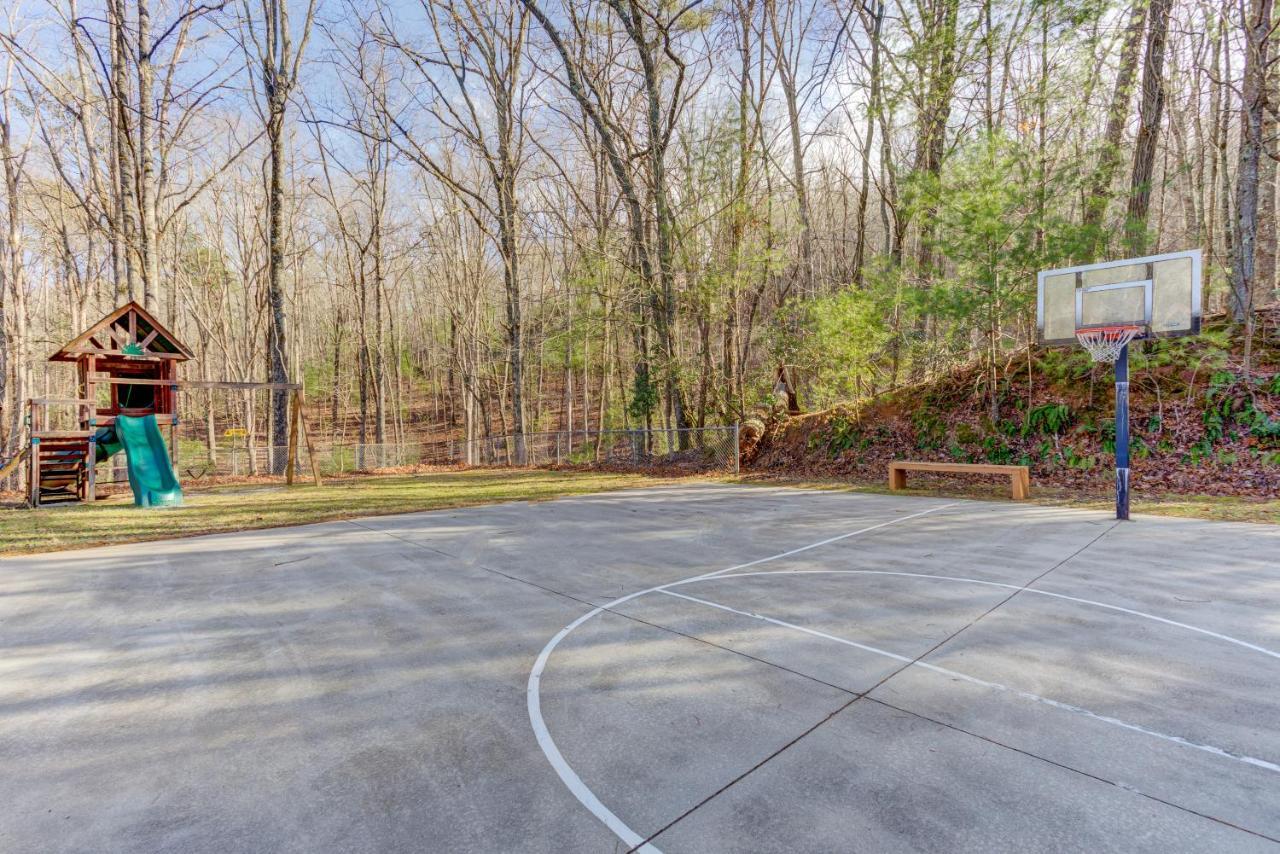 Mountain Oak Manor Villa Ellijay Exterior photo